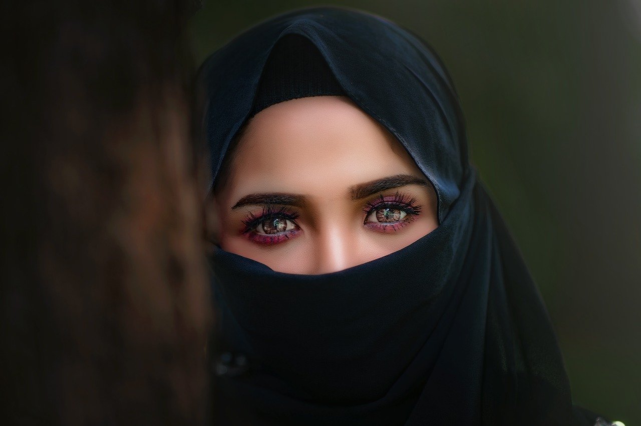 Woman wearing a niqab by Q&S Islamic Store